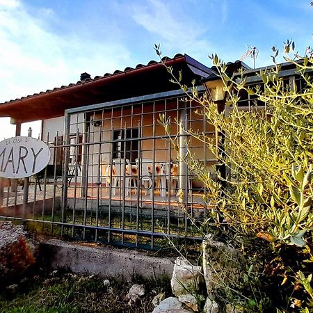 הוילה אמליה La Casa Di Mary מראה חיצוני תמונה